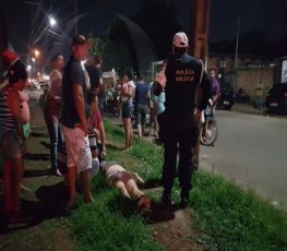 ATROPELADA: Motorista na contramão foge após deixar mulher em estado grave
